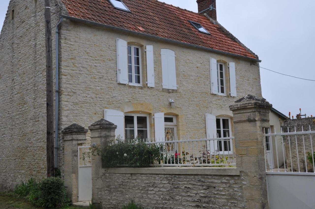 Le Petit Clos Du Bessin Longues-sur-Mer Exterior photo
